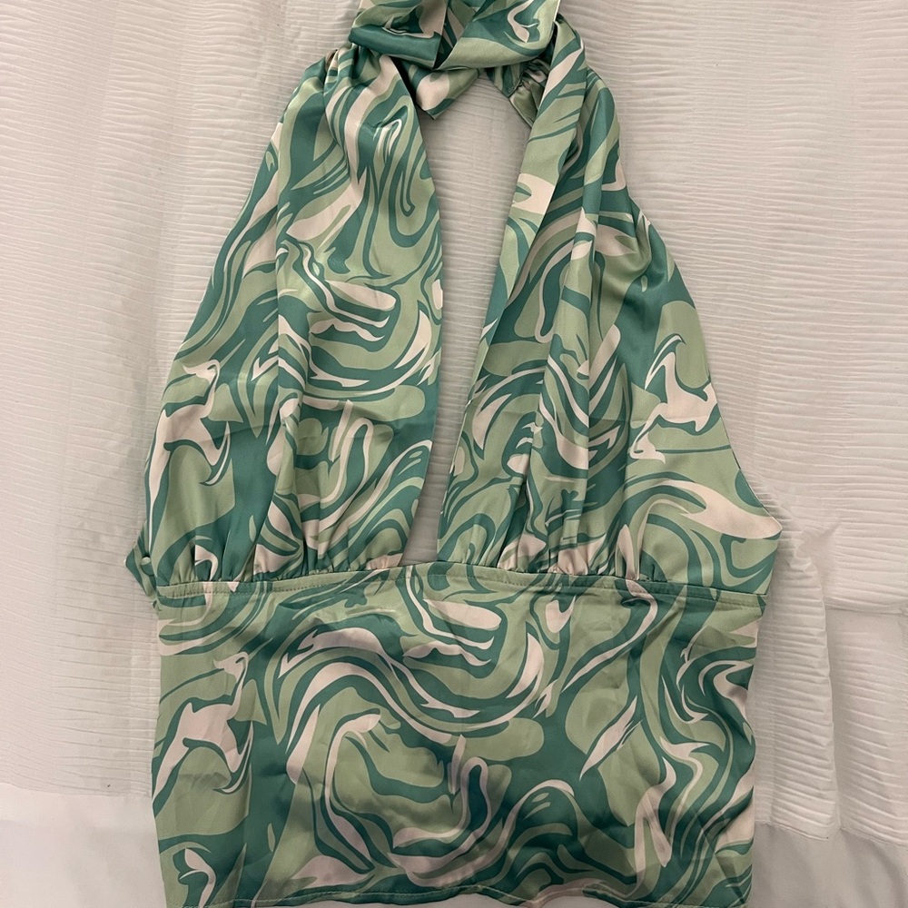 Cropped pattern halter top